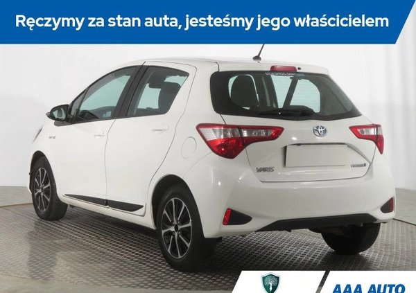 Toyota Yaris cena 59000 przebieg: 77121, rok produkcji 2018 z Sośnicowice małe 232